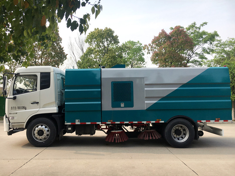 國(guó)六7方塵箱 4方水箱東風(fēng)掃路車(chē)