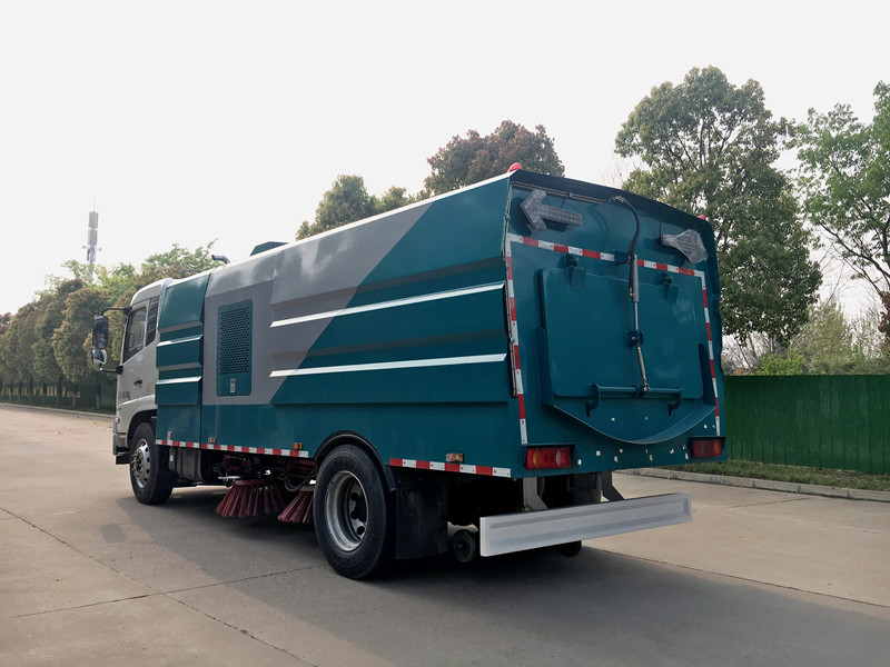 國(guó)六7方塵箱 4方水箱東風(fēng)掃路車(chē)